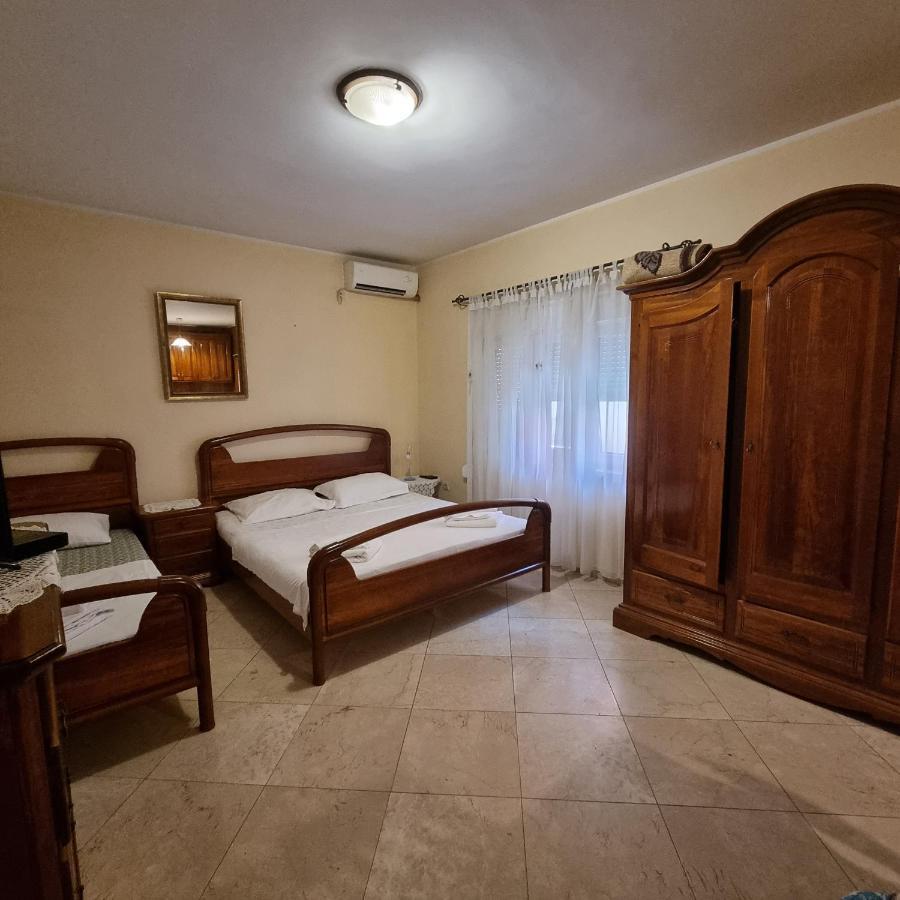 Apartment On The Shore Of The Bay Of Kotor With Free Wi-Fi Luaran gambar