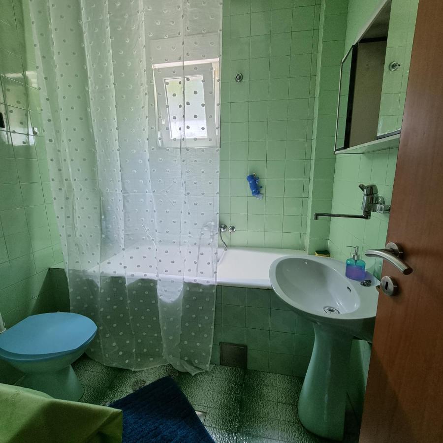 Apartment On The Shore Of The Bay Of Kotor With Free Wi-Fi Luaran gambar